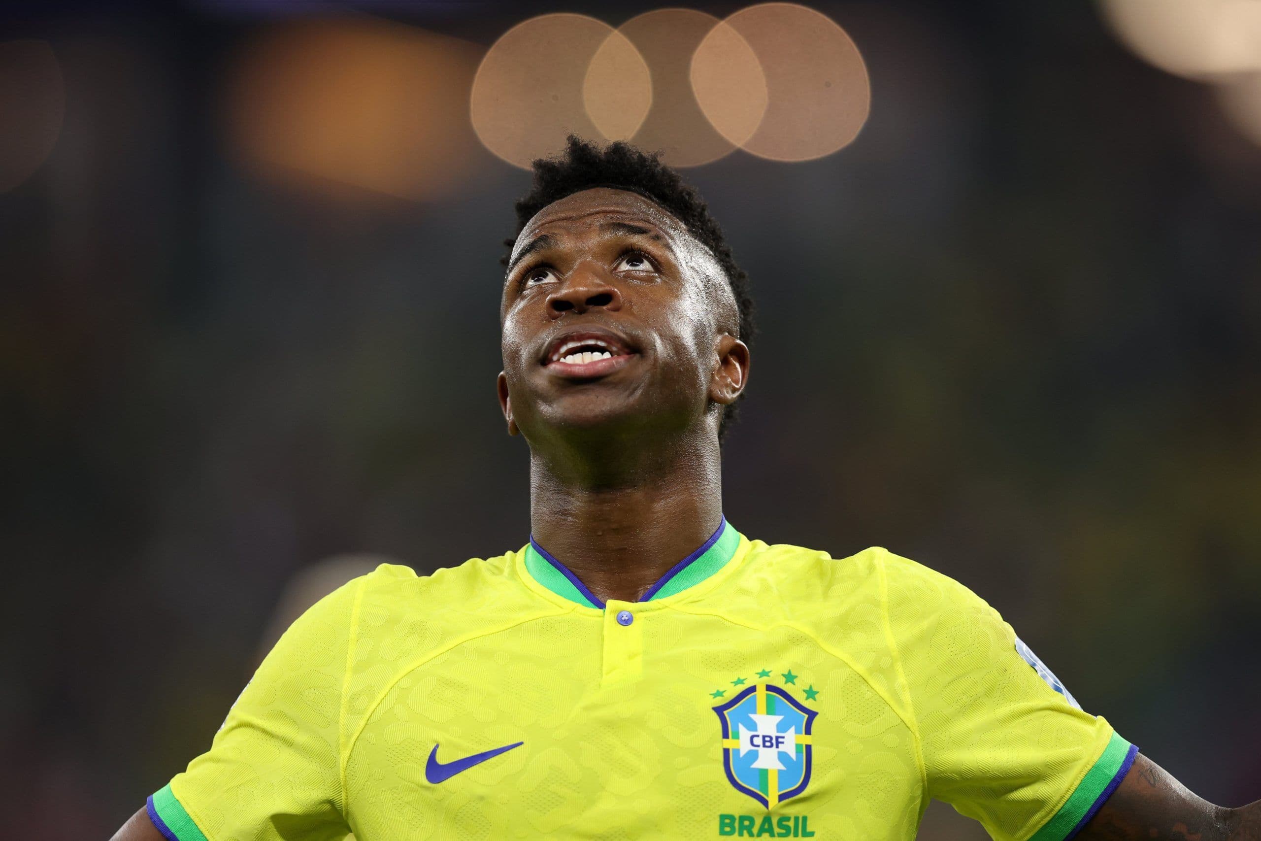 Brasil x Suíça: Vinícius Júnior marca gol e juiz anula por condição irregular