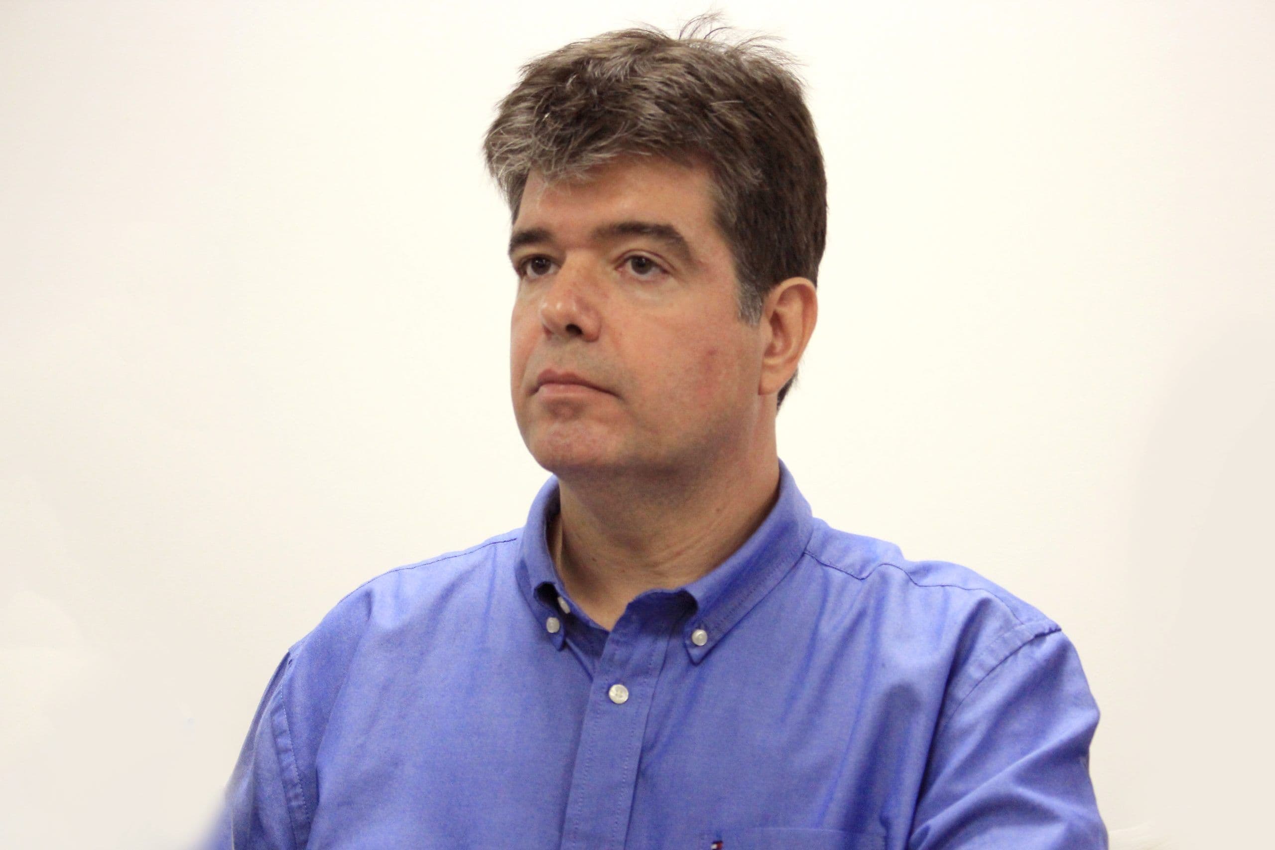 Justiça Eleitoral determina exclusão de postagem ofensiva de Ruy Carneiro contra Cícero Lucena no Instagram