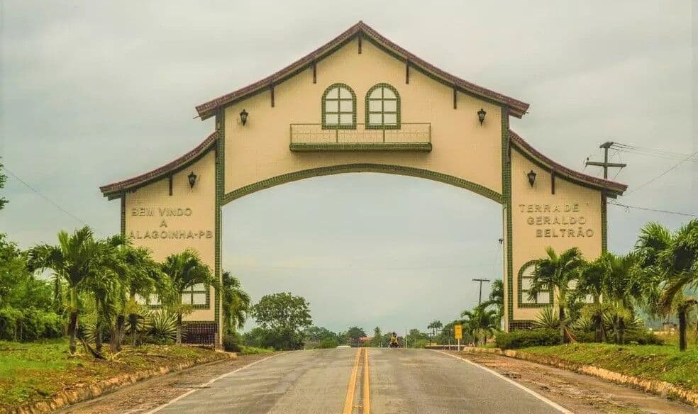 Município de 14 mil habitantes deve gastar quase R$ 1 milhão com shows em 'Festa de Natal', na Paraíba
