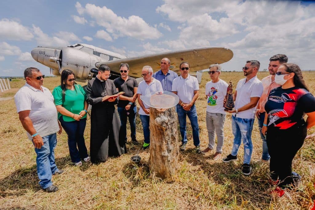 Prefeito participa de lançamento da pedra fundamental do novo Aeroclube da Paraíba