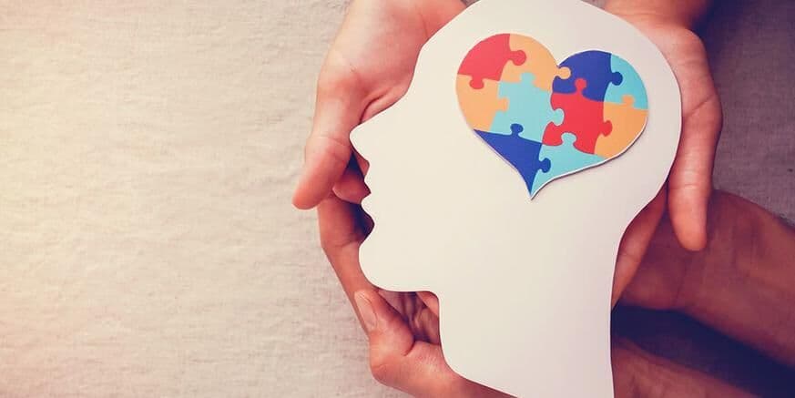 Crises e melancolia podem ser direcionadas para amenizar impacto com chegada do fim de ano; Saiba como lidar