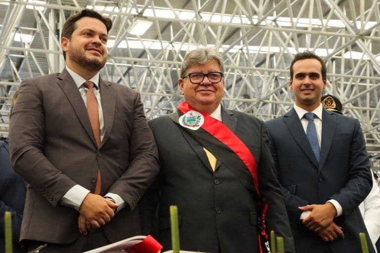 Após mudança em datas de posse, João Azevêdo, Lula e outros gestores terão governo com mais de quatro anos