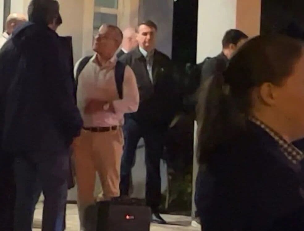 Políticos americanos defendem extradição de Bolsonaro dos EUA após invasões em Brasília
