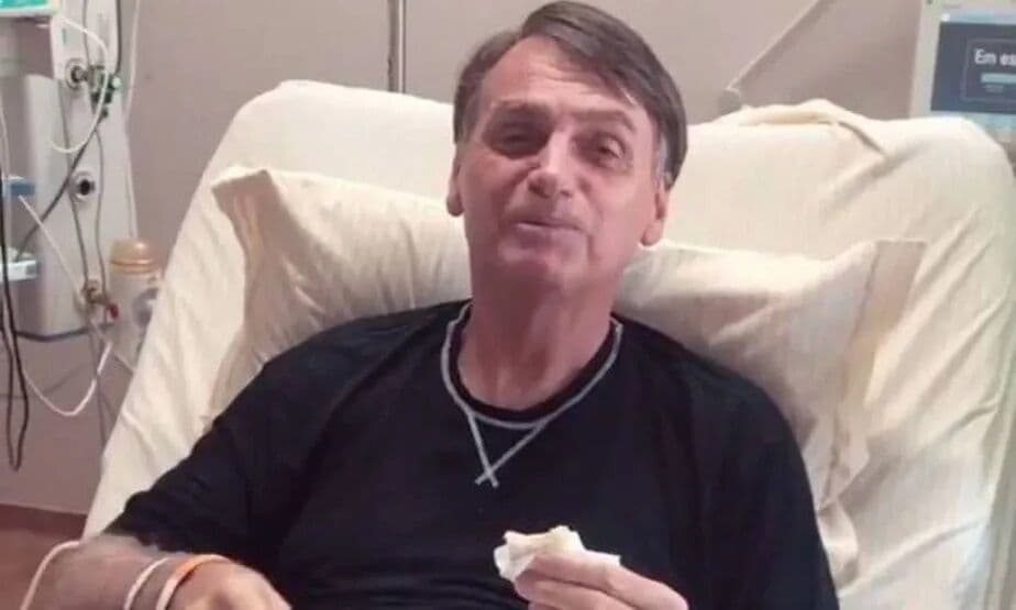 Bolsonaro é internado em hospital nos Estados Unidos com dores abdominais