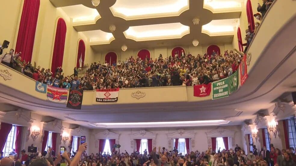 USP realiza ato pela democracia e contra atos golpistas de bolsonaristas em Brasília