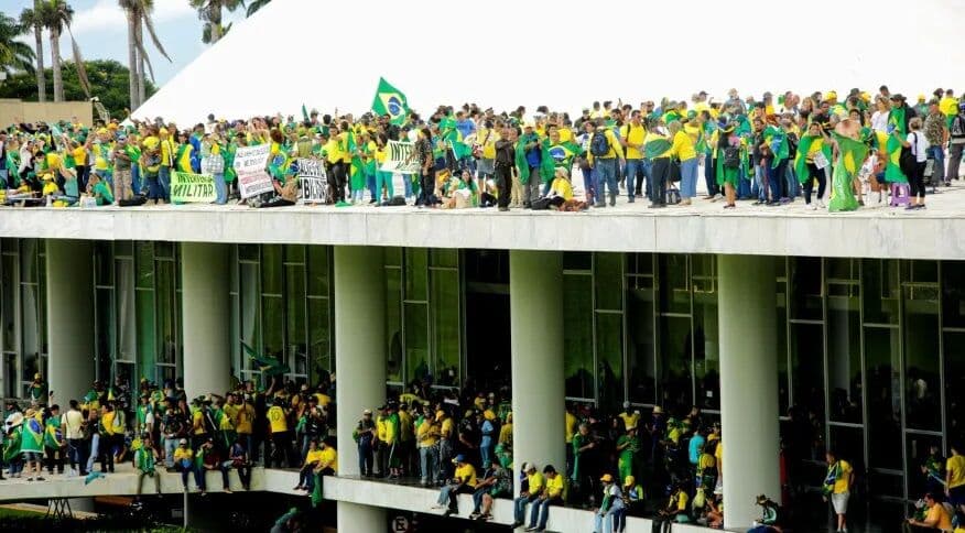 AGU identifica 52 pessoas e 7 empresas que financiaram atos e pede bloqueio de R$ 6,5 milhões