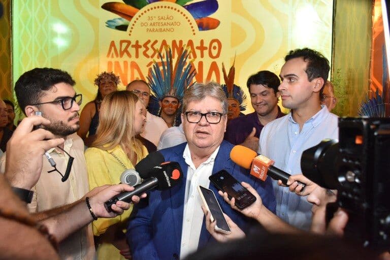 João Azevêdo abre 35ª edição do Salão do Artesanato Paraibano e destaca homenagem aos indígenas