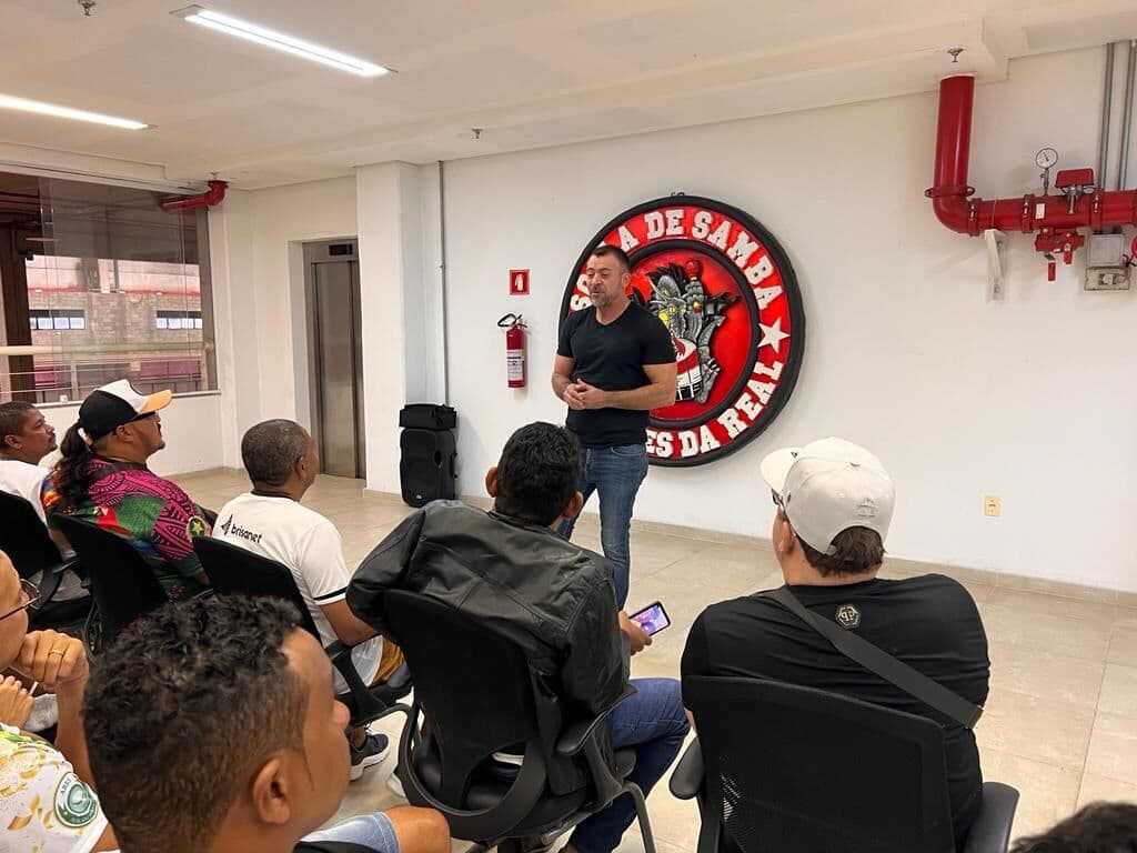 Prefeitura envia carnavalescos de João Pessoa para capacitação com a escola de samba Dragões da Real