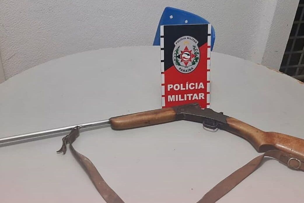 Polícia prende suspeito por violência doméstica e apreende arma em Areia de Baraúnas, na Paraíba