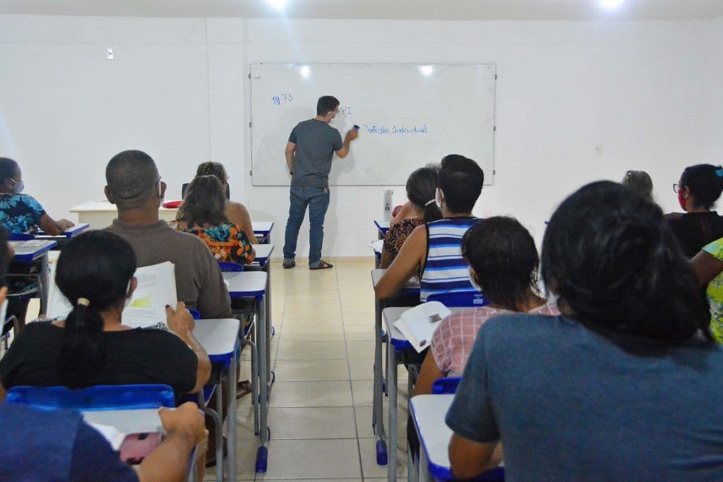 Prefeitura de João Pessoa divulga resultado final do processo seletivo para professor da EJA