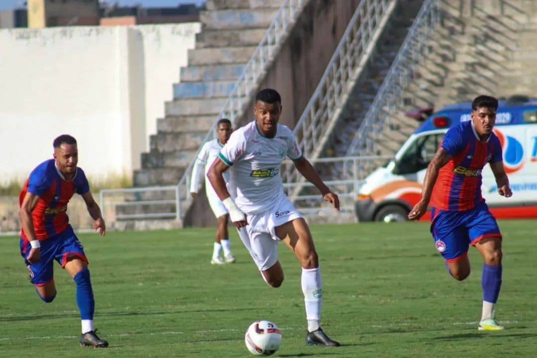 Nacional goleia o Queimadense e se consolida na vice-liderança do paraibano