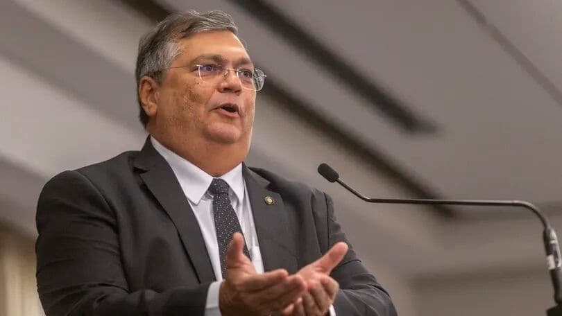 Politizar investigação sobre facção é mau-caratismo, afirma Dino