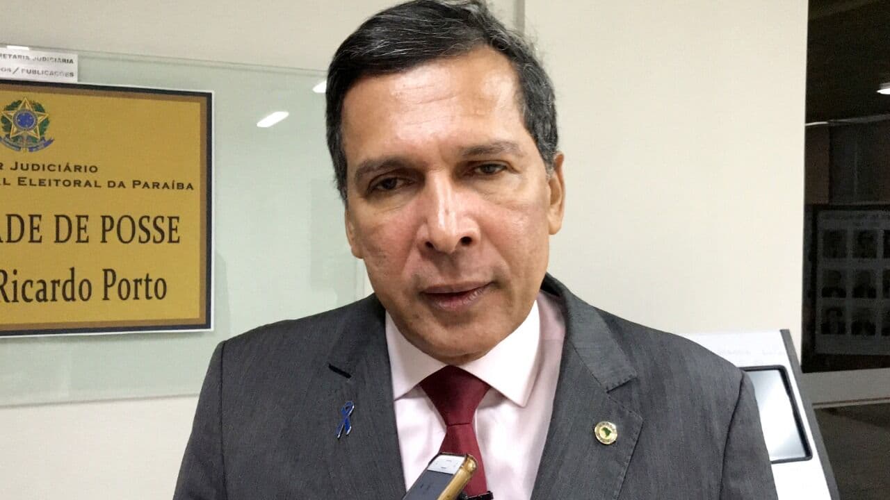 Ataque de hackers a celulares de deputados da Paraíba faz mais uma vítima