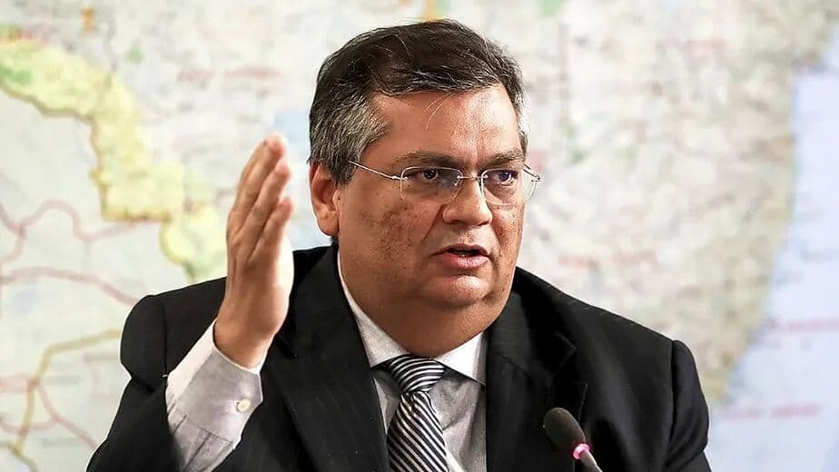 Petição contra a indicação de Dino ao STF já tem mais de 100 mil assinaturas