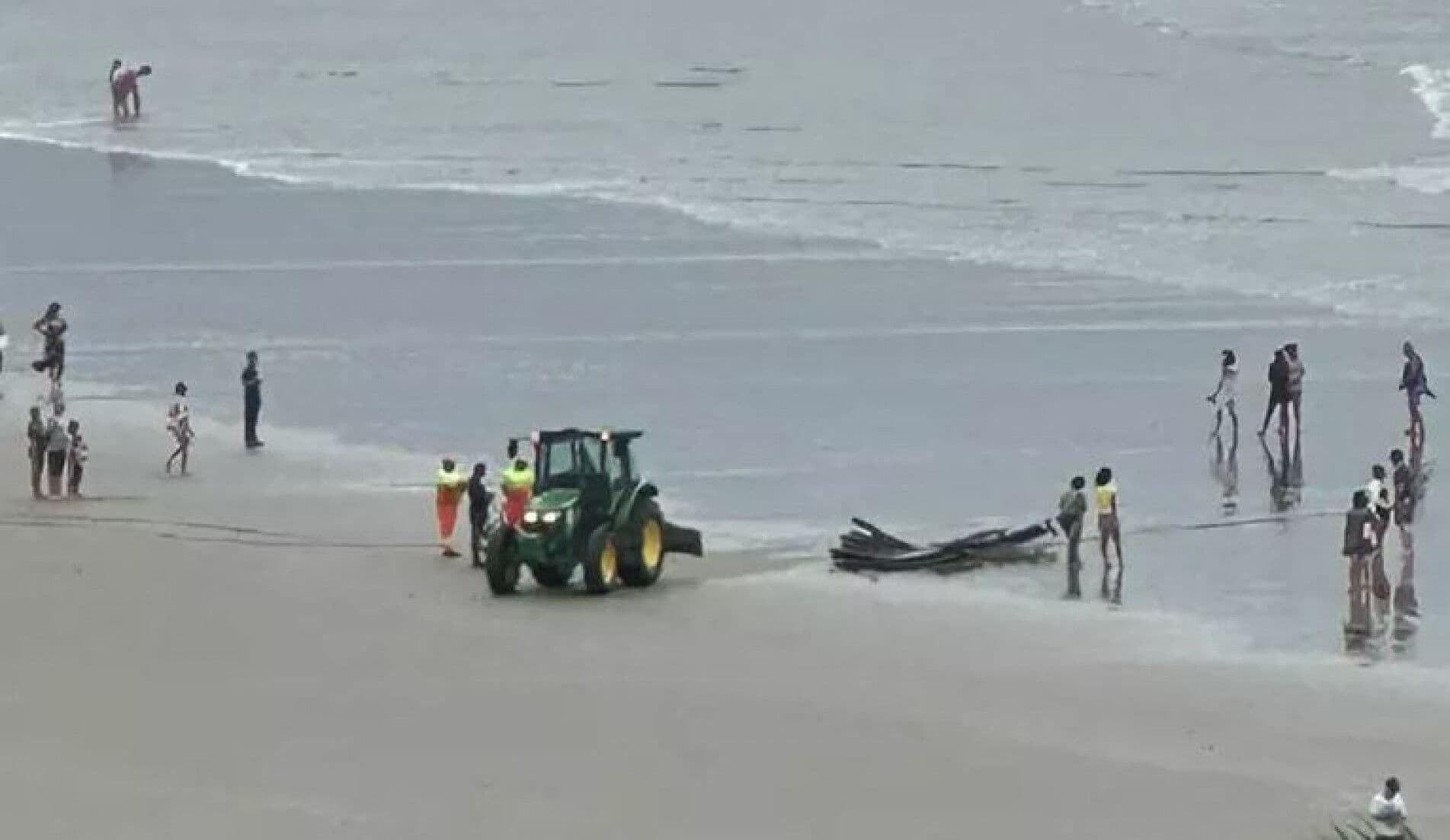 Naufrágio deixa um morto e desaparecidos em Praia de Bertioga