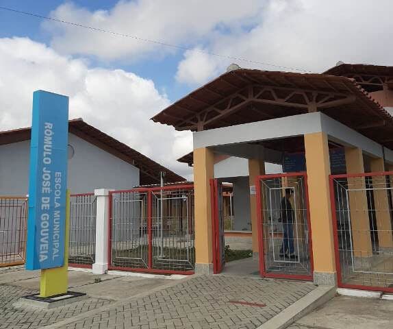 Educação nega boato de estudante armado em escola de Campina Grande; fake news causou pânico em estudantes e funcionários