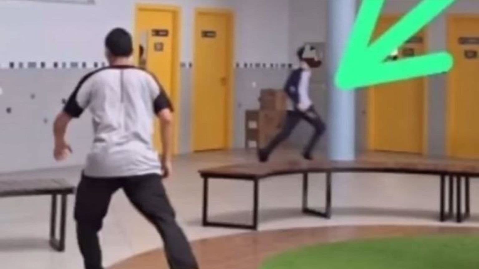 Ataque em escola em Manaus deixa feridos; veja vídeo