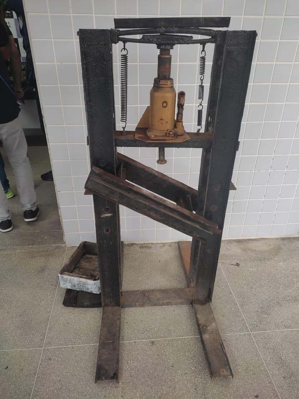 Açougue e carro de empresa de internet eram usados no tráfico de drogas em Campina Grande, revela investigação da PF