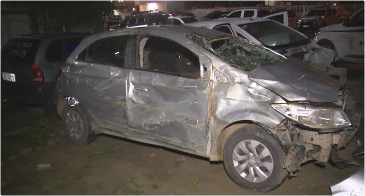 Adolescente de 14 anos de idade morre após carro capotar em Campina Grande