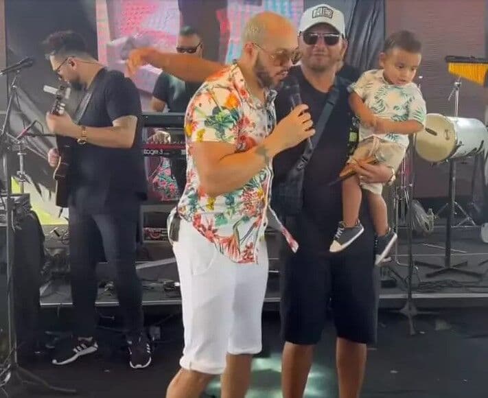 Preso hoje, dono da RTE Betting ostentava badalação nas redes sociais e fez festa de aniversário com Belo e Harmonia do Samba