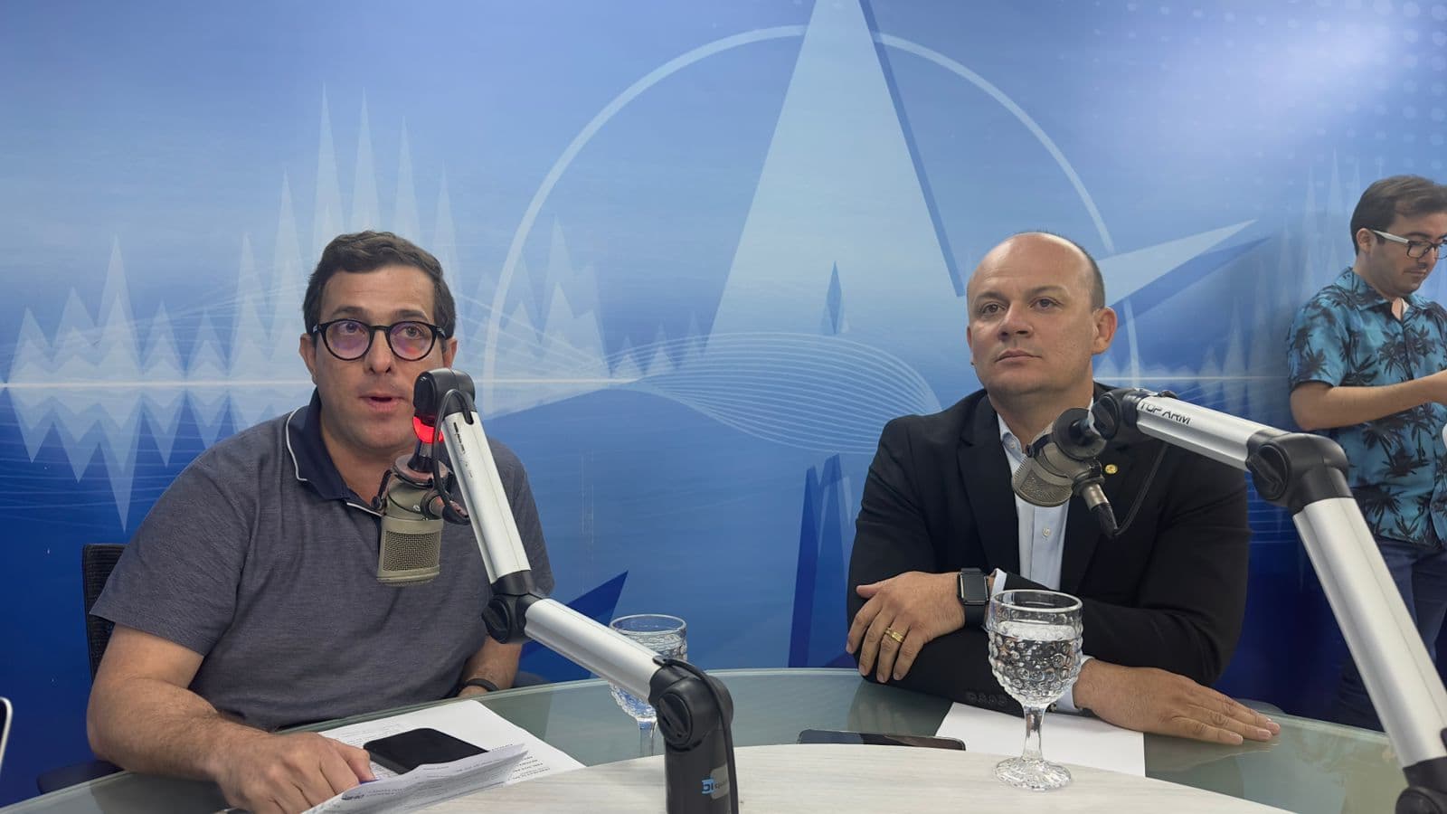 Gervásio Maia diz que Lula “acabou com a fome" e Cabo Gilberto rebate: "PT tem fome de cargos”