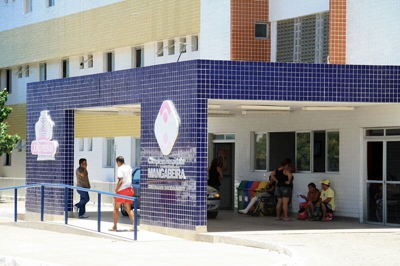 Vítima de tentativa de feminicídio em Mangabeira continua internada em estado grave