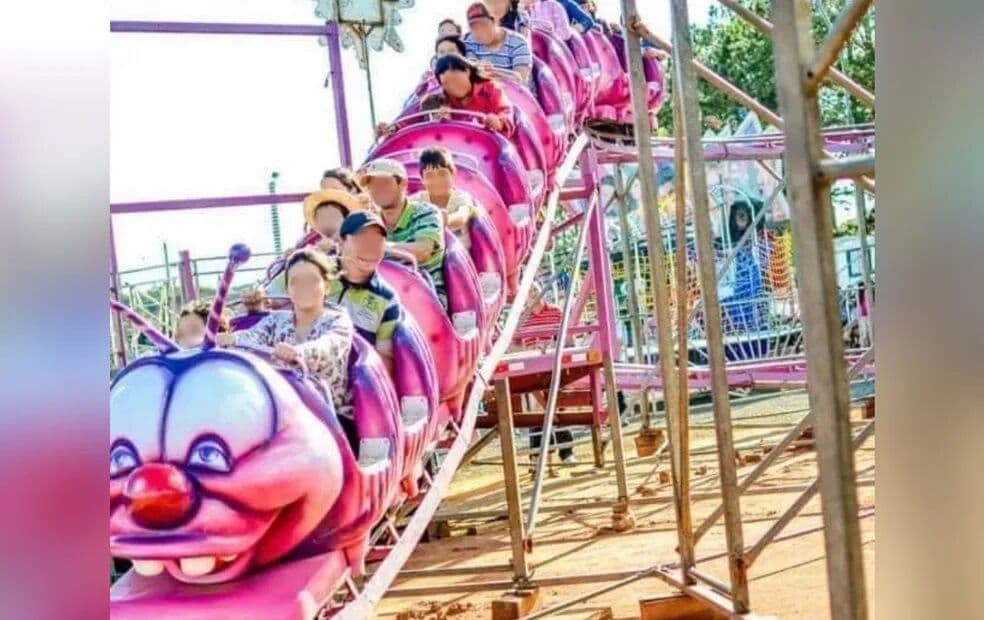 Brinquedo descarrila e arremessa ocupantes em parque de diversões no interior de São Paulo