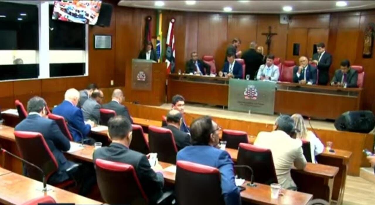 Câmara de João Pessoa aprova proibição de 'linguagem neutra' em escolas