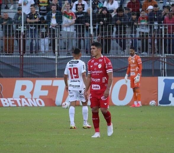 Jogador paraibano se recusa a participar de manipulação do futebol, mas cita mala branca para não perder partida