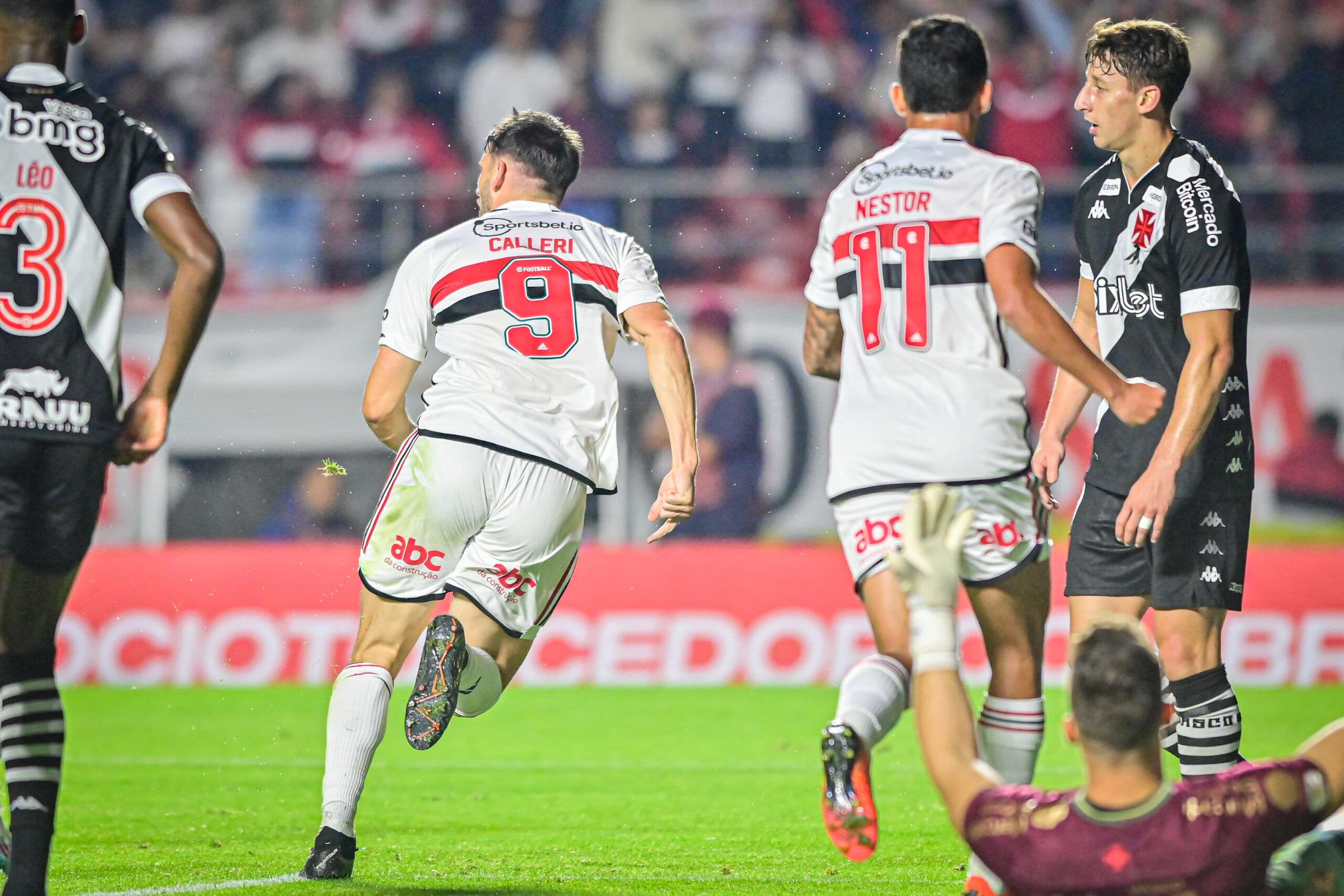 São Paulo tem o maior público e renda do ano no Morumbi em vitória contra o Vasco