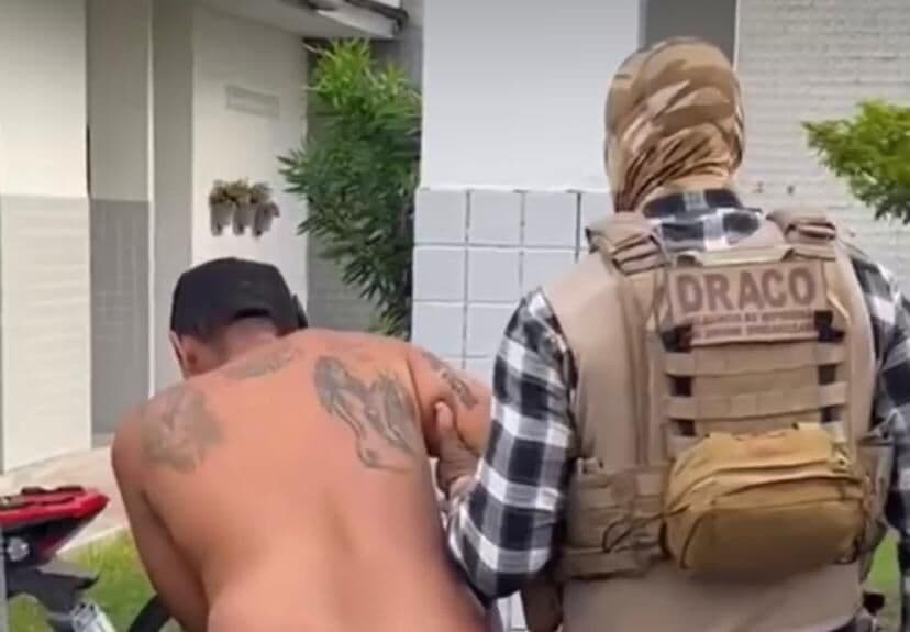Polícia prende acusado de comandar tráfico de drogas no bairro Santo Antônio, em Campina Grande