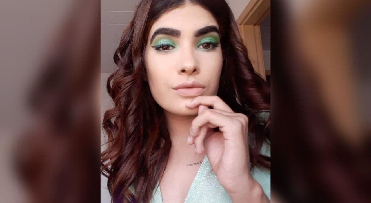 Peritas encontram lista com nomes de mulheres e manuscritos perturbadores em apartamento onde jovem desaparecida esteve: “à noite saio para matar”