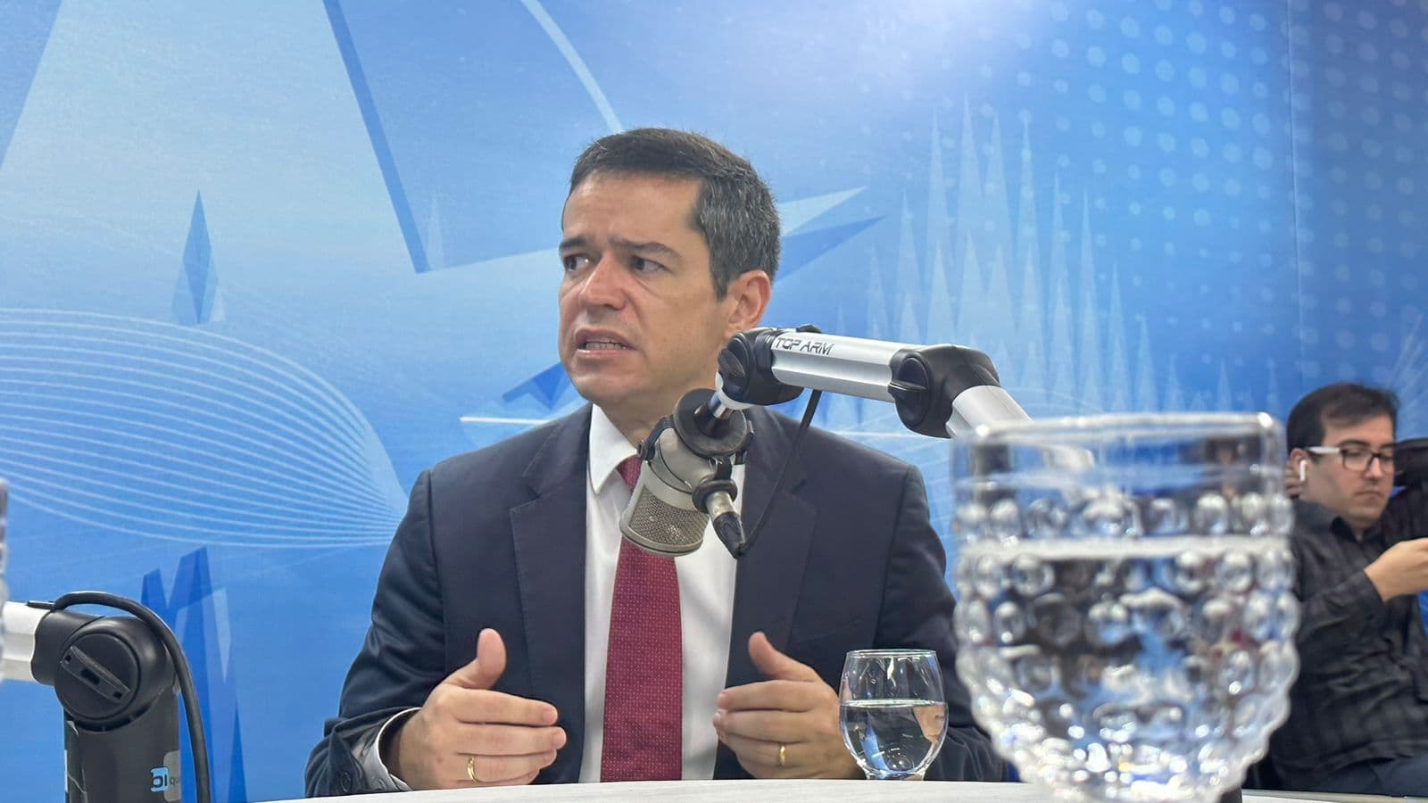 Procurador diz que estado de emergência é situação grave e gestores não podem abusar: "alerta é emitido e gera consequência ao prefeito"