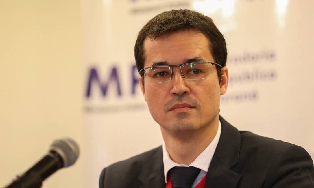 Cassado pelo TSE, Deltan Dallagnol segue recebendo salário de R$ 41 mil da Câmara