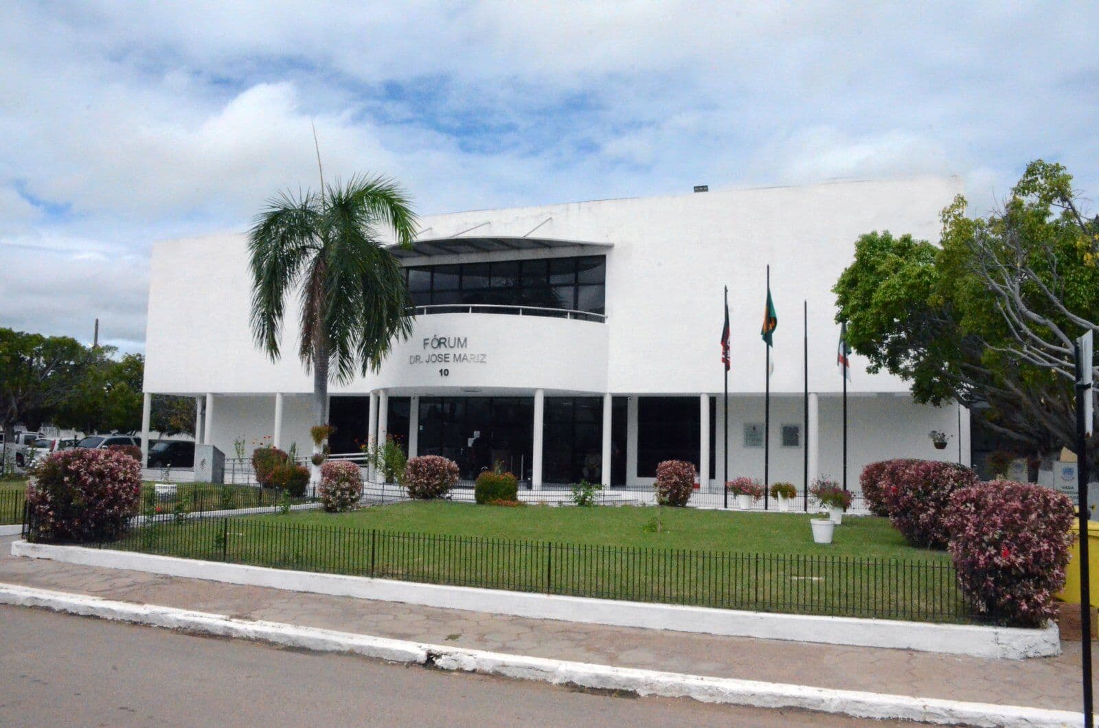 Justiça condena DER a pagar indenização de R$ 100 mil e pensão a família de homem vítima de acidente na PB-391