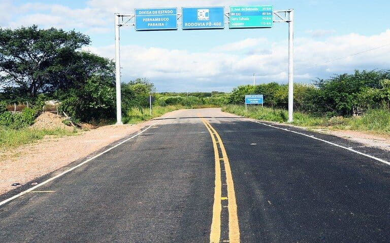Governo do Estado abre licitação para restauração de rodovia entre Cajazeiras e São José de Piranhas