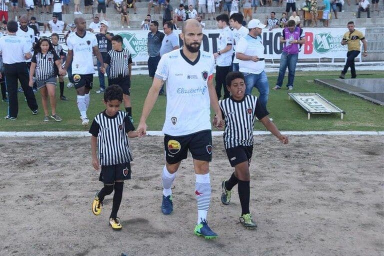 Botafogo da Paraíba enfrenta Náutico hoje em jogo de seis pontos na Série C do Brasileirão