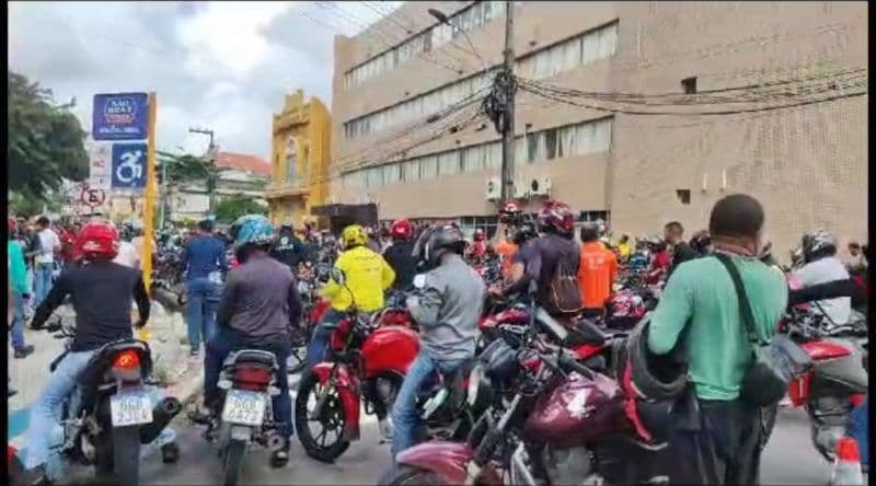 Mais de 500 mototaxistas vão às ruas exigir regulamentação da profissão em João Pessoa