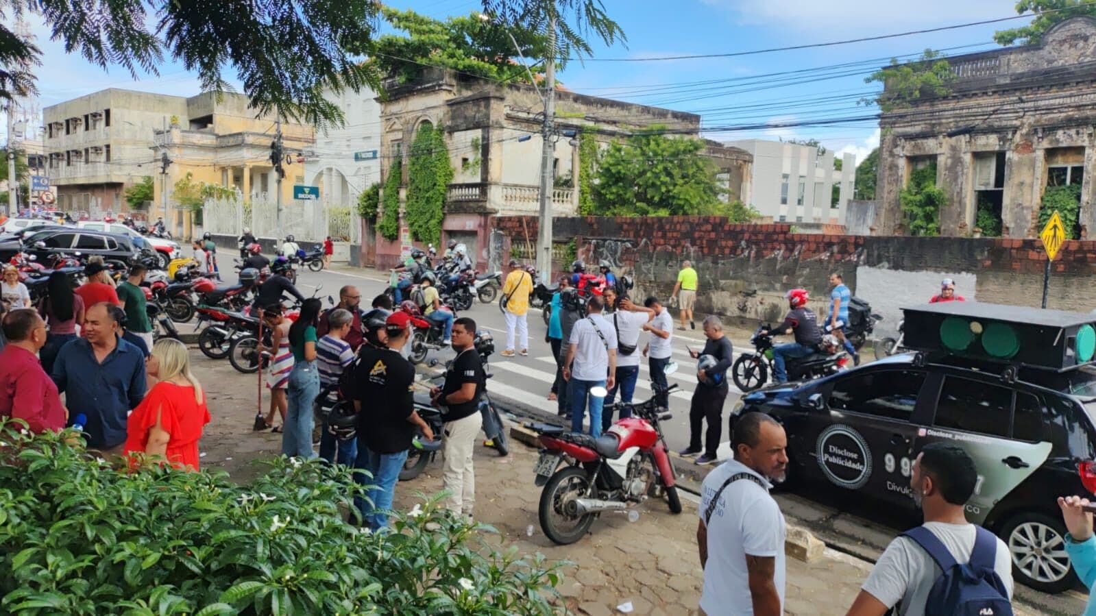 Projeto que regulamenta mototaxistas fica fora da pauta e só deve ser votado na Câmara de João Pessoa em agosto