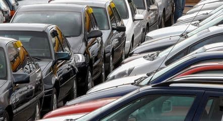 Concessionárias apostam no fim de semana, que pode ser o último do programa de descontos