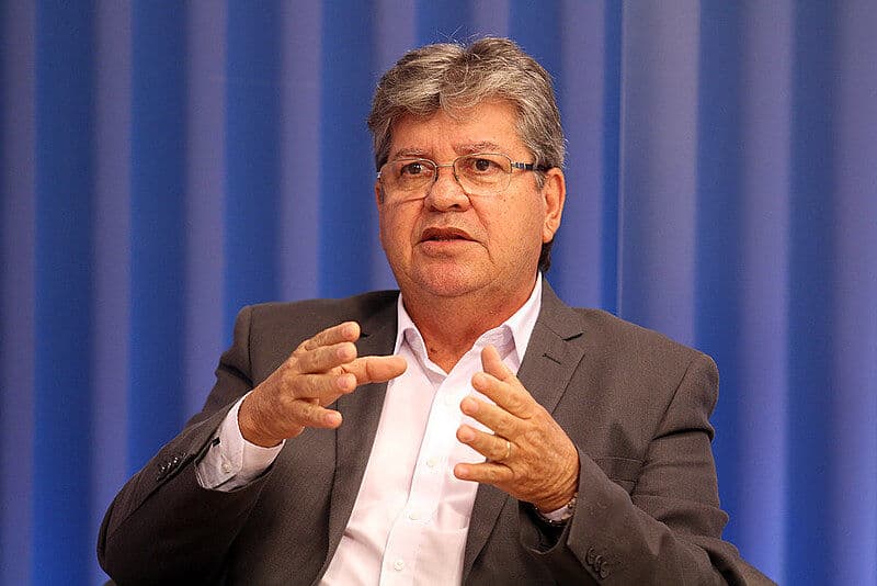 João Azevêdo enaltece fortalecimento das festas juninas e diz que Estado garantiu "maior aporte financeiro" dos últimos anos