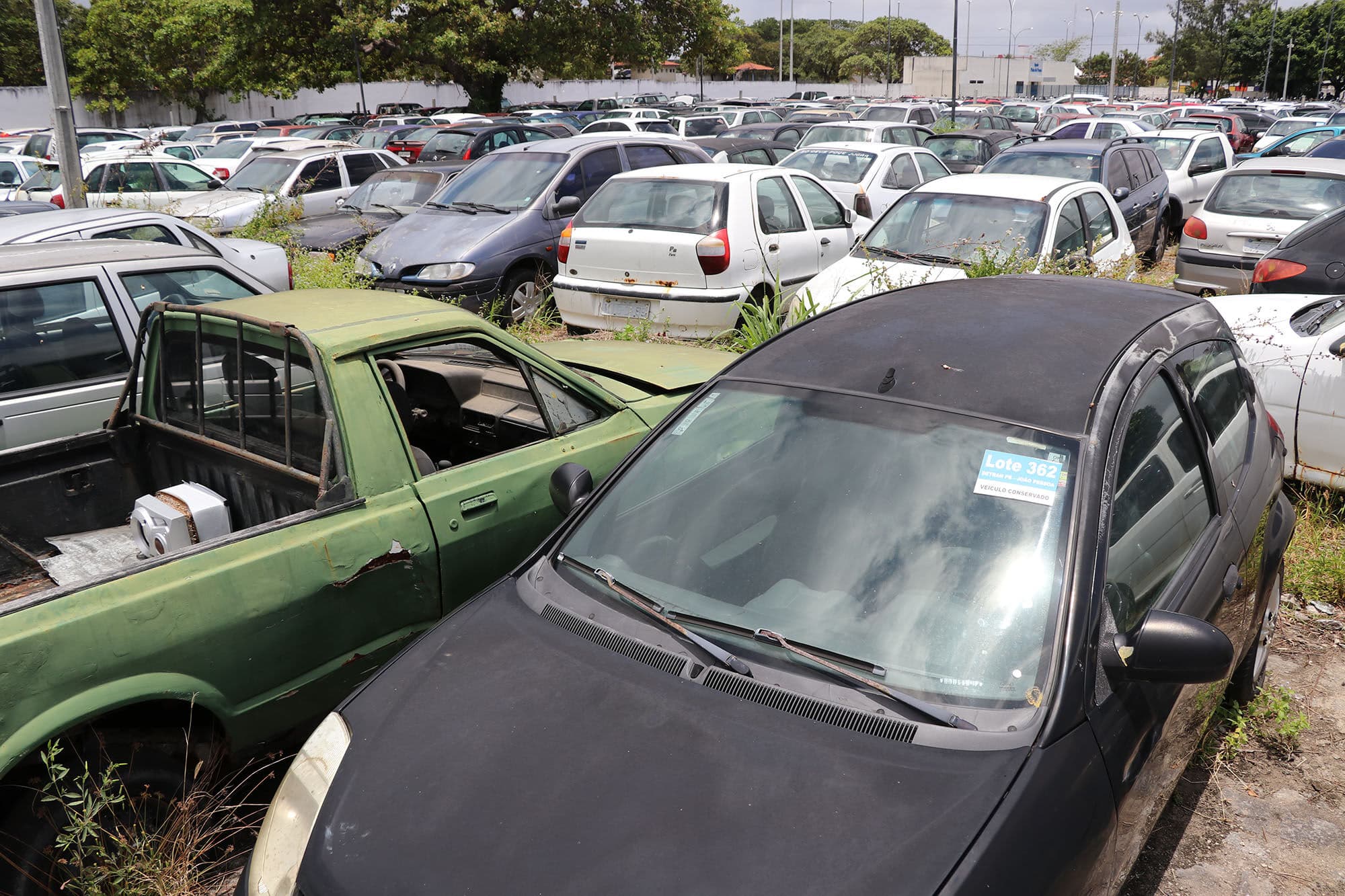 Detran realiza leilão com mais de mil veículos entre carros e motos na Paraíba; confira data