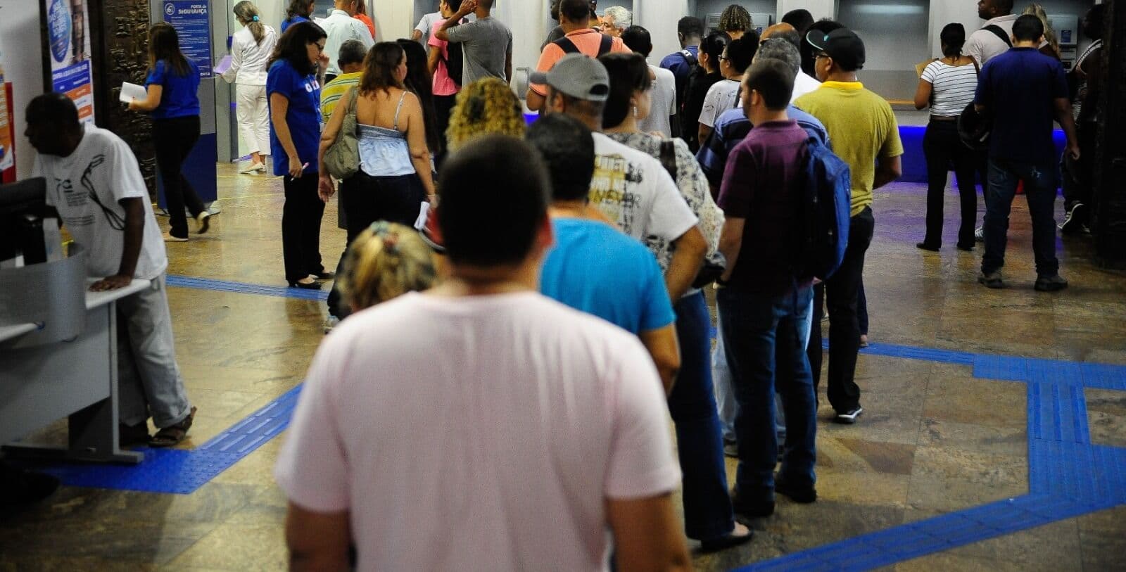 Pessoas com obesidade passam a ter atendimento prioritário em bancos, órgãos públicos e outros serviços em João Pessoa