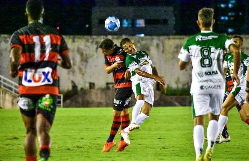 Sousa vence duelo paraibano e complica Campinense na Série D