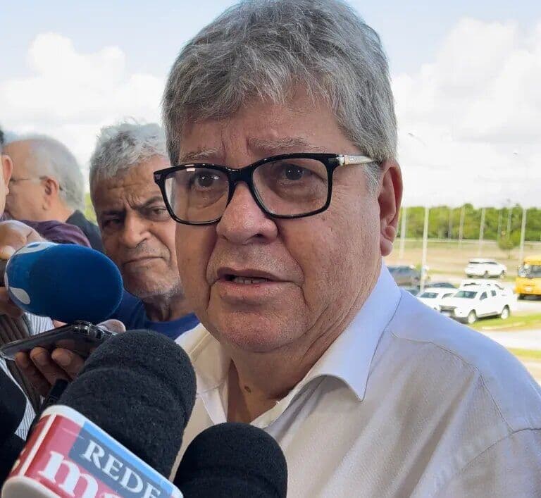 João Azevêdo bate martelo e define Ricardo Barbosa como pré-candidato do PSB em Cabedelo