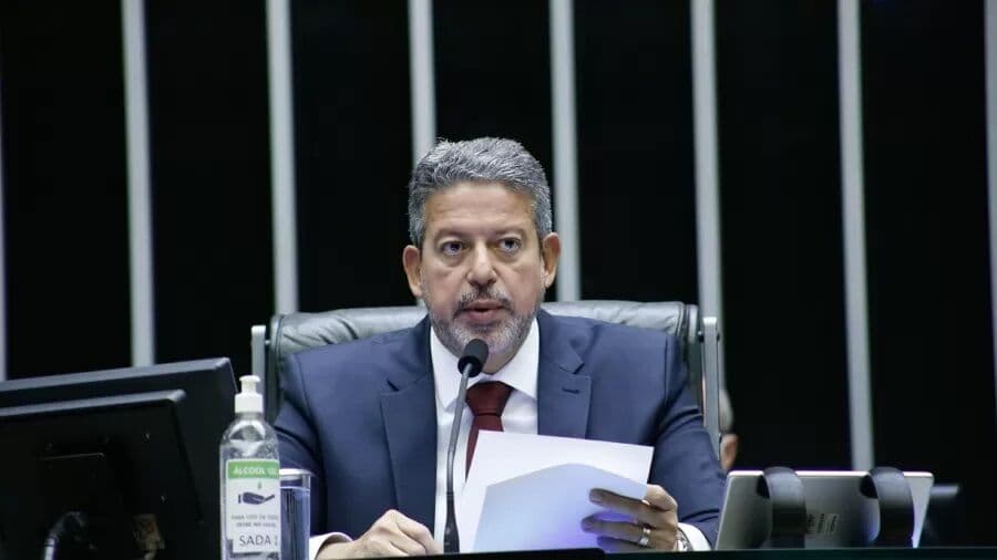 'Não há nada antes da reforma', diz Lira sobre votação da tributária