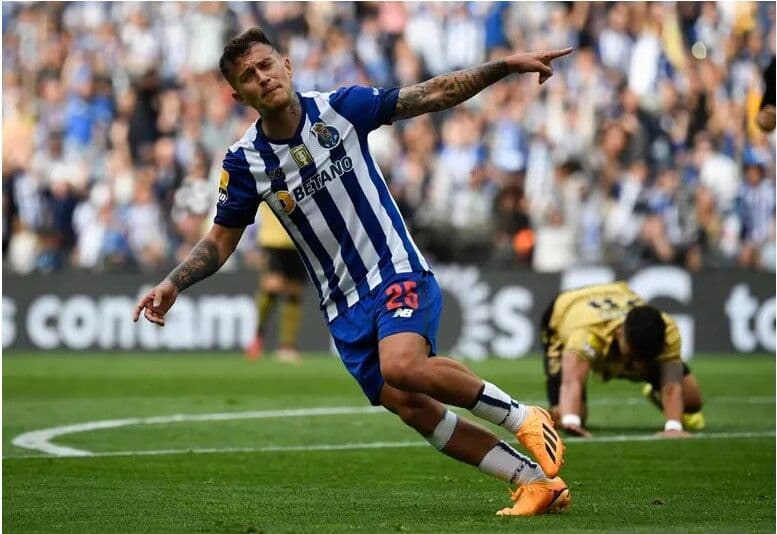 Paraibano Otávio é cotado para integrar time em que atua Cristiano Ronaldo