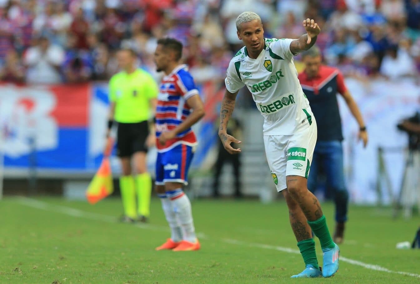 Com falha de João Ricardo, Fortaleza perde para o Cuiabá e sofre sua 1ª derrota em casa na Série A