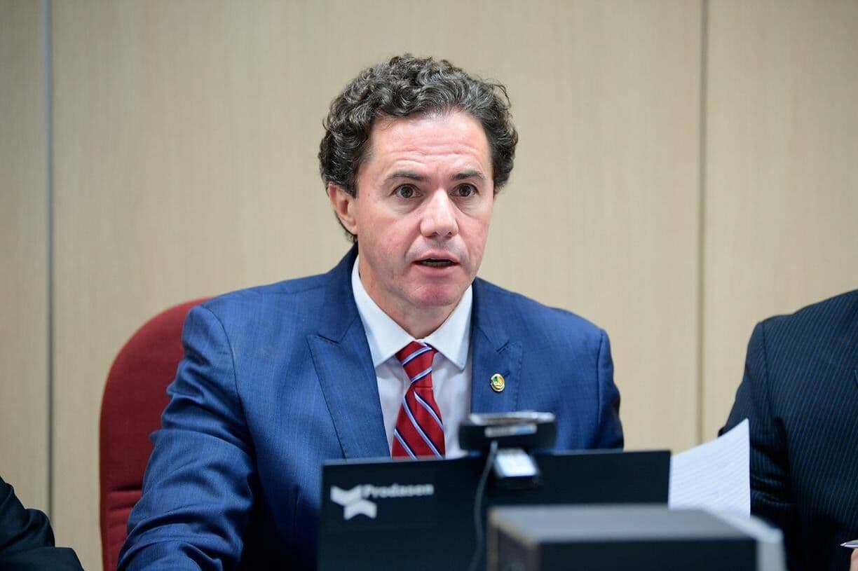 Veneziano fala em amizade com Cícero, mas diz que aliança com o PSDB pode definir apoio a Ruy Carneiro em 2024