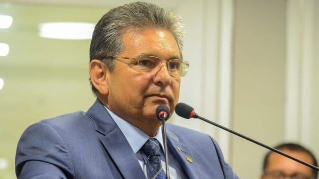 Adriano Galdino deverá disputar Mesa Diretora já no primeiro biênio; parecer deve sair hoje